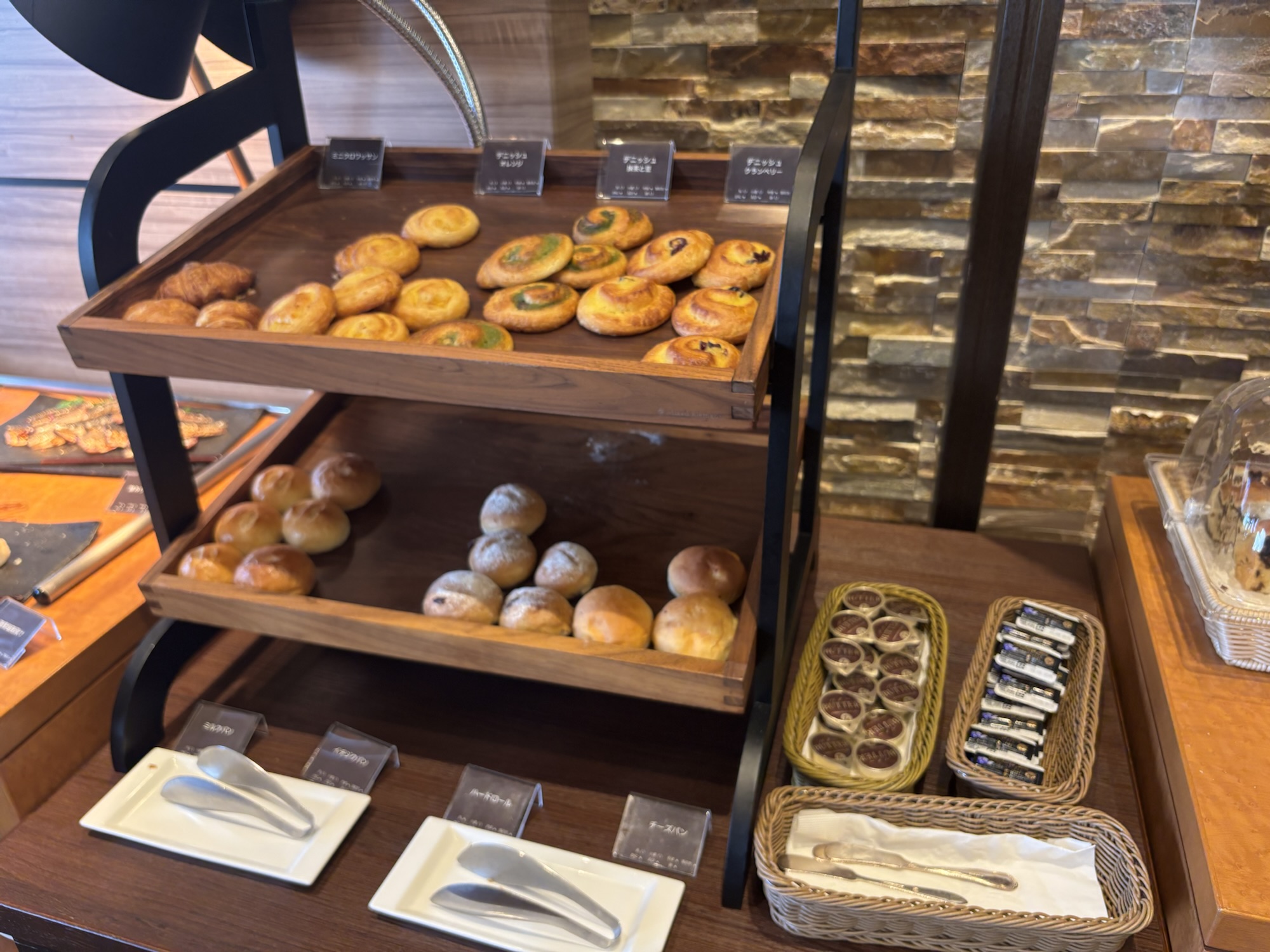 【赤倉観光ホテル】スパ＆スイート棟温泉露天テラスツインBへバースデー泊