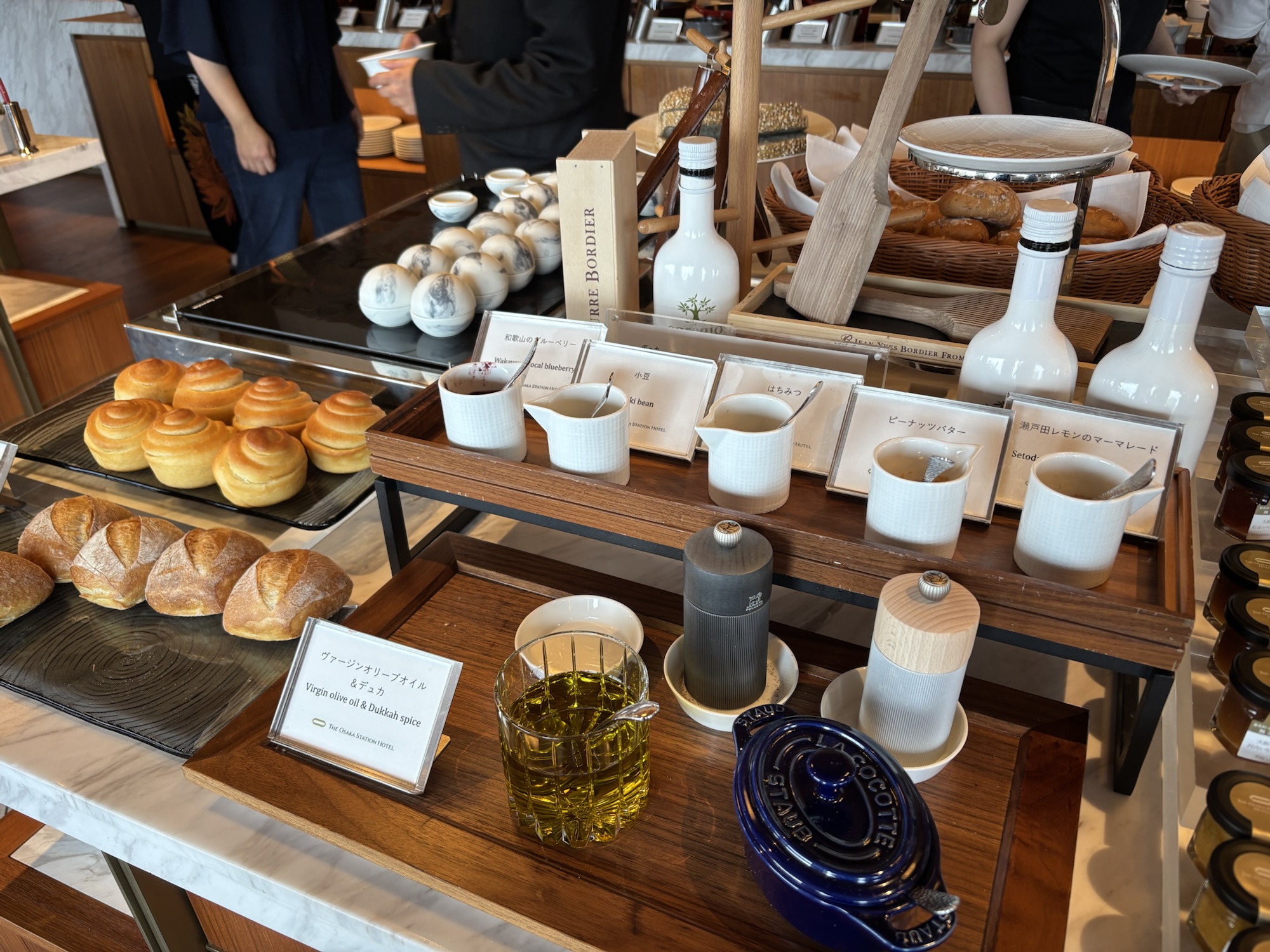 【大阪ステーションホテル】マリオットポイント泊と驚愕の9000円朝食ビュッフェ