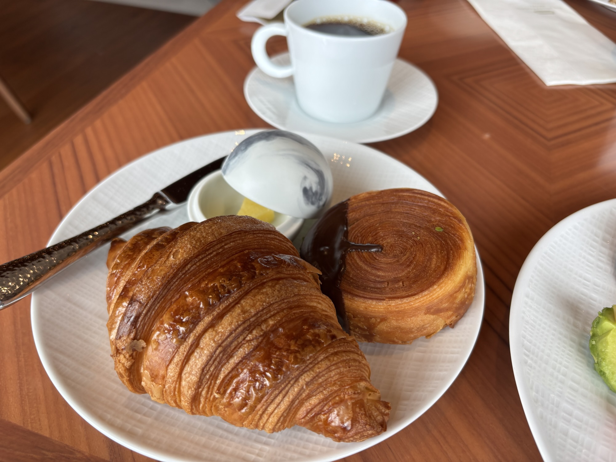 【大阪ステーションホテル】マリオットポイント泊と驚愕の9000円朝食ビュッフェ