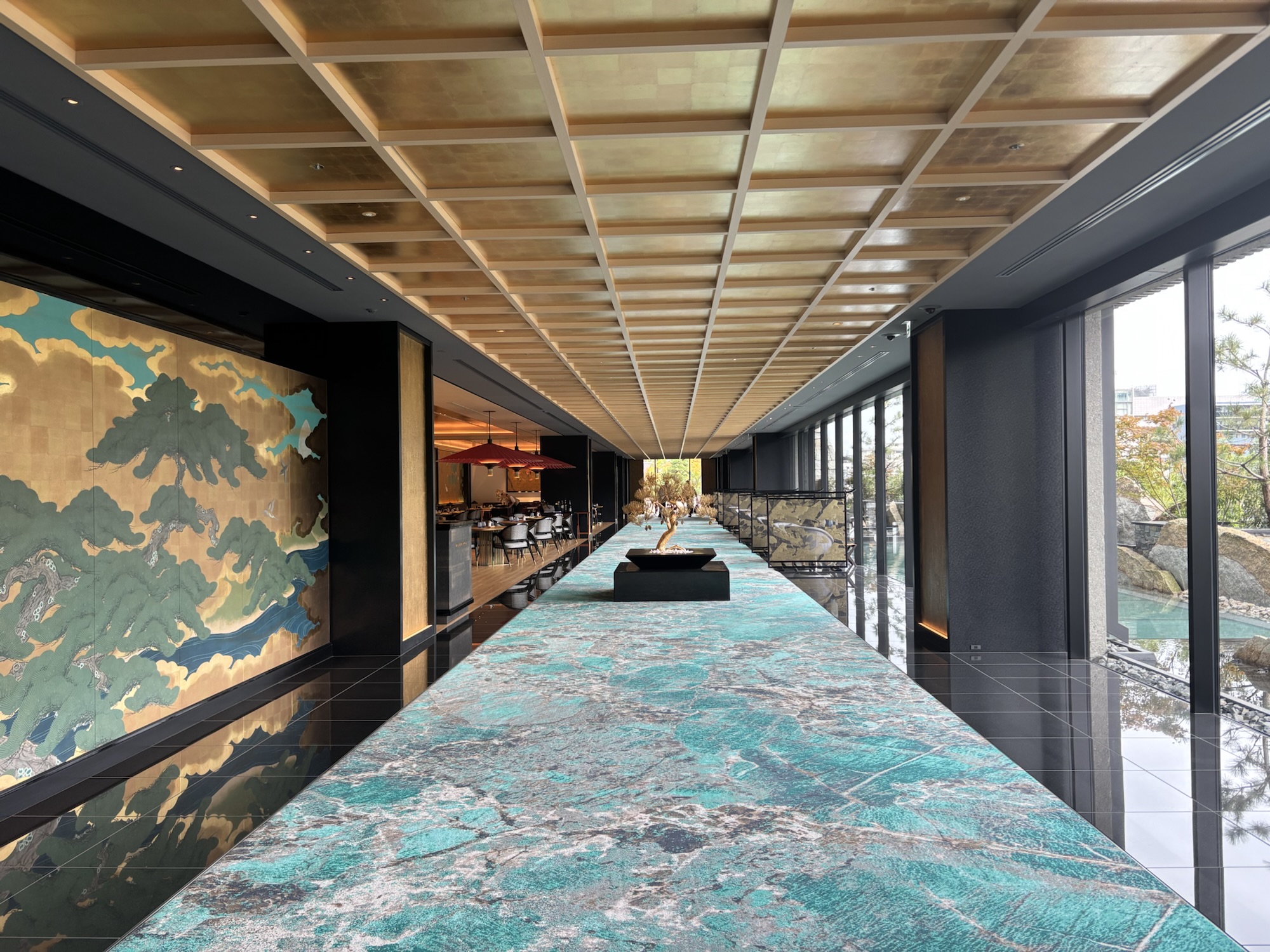 【エスパシオナゴヤキャッスル開業!】ロビーラウンジでティータイム