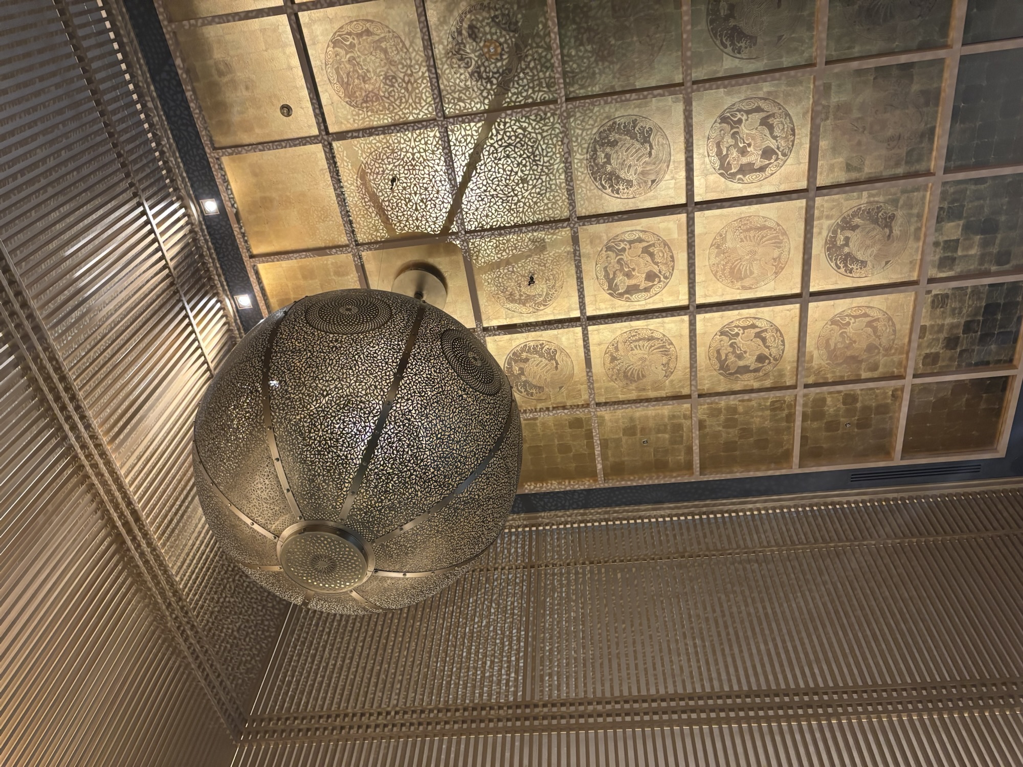 【エスパシオナゴヤキャッスル開業!】ロビーラウンジでティータイム