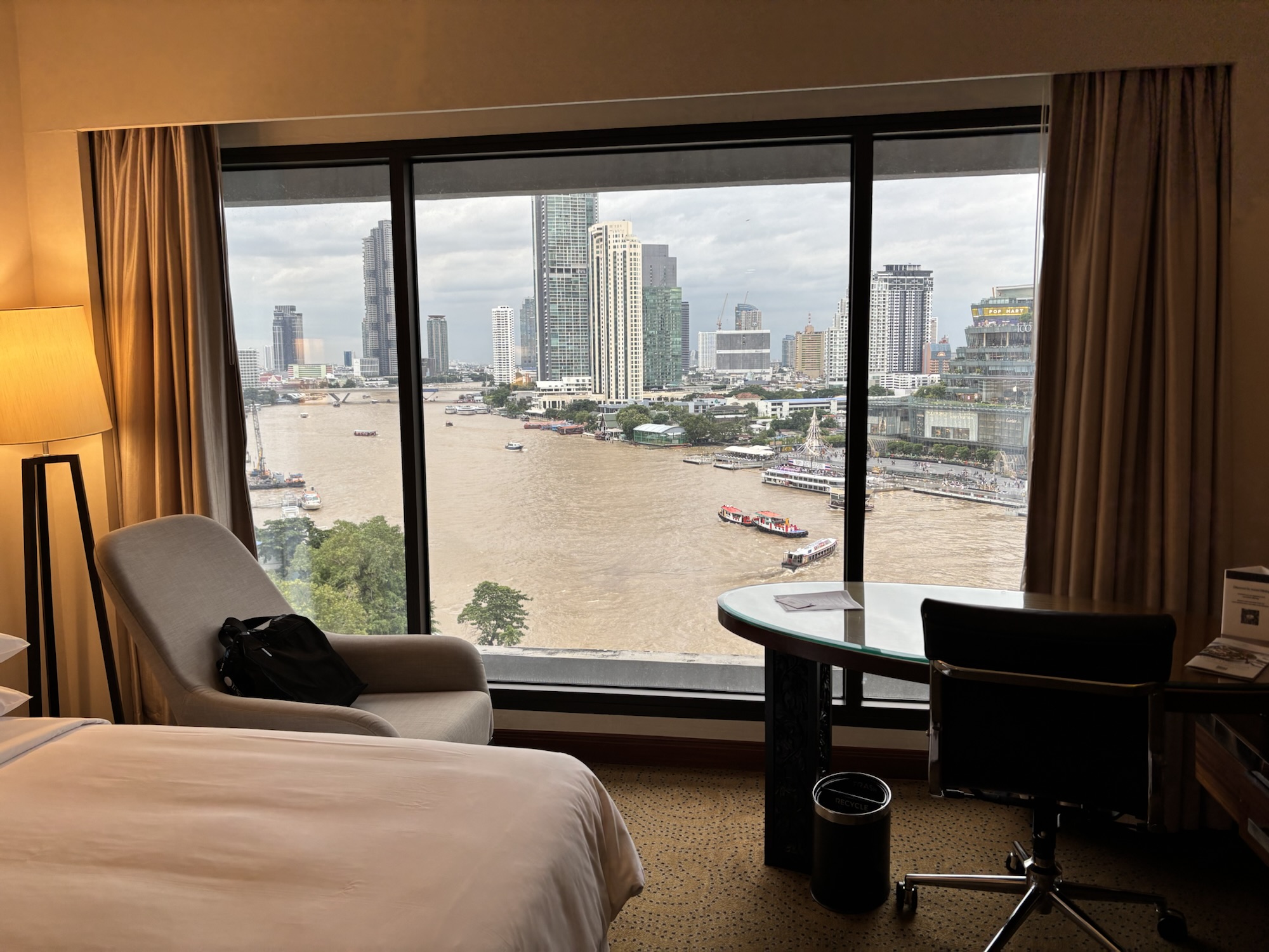 【50代母と20代娘のバンコク旅行】ロイヤルオーキッドシェラトンバンコク宿泊