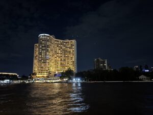 【50代母と20代娘のバンコク旅行】ロイヤルオーキッドシェラトンバンコク宿泊