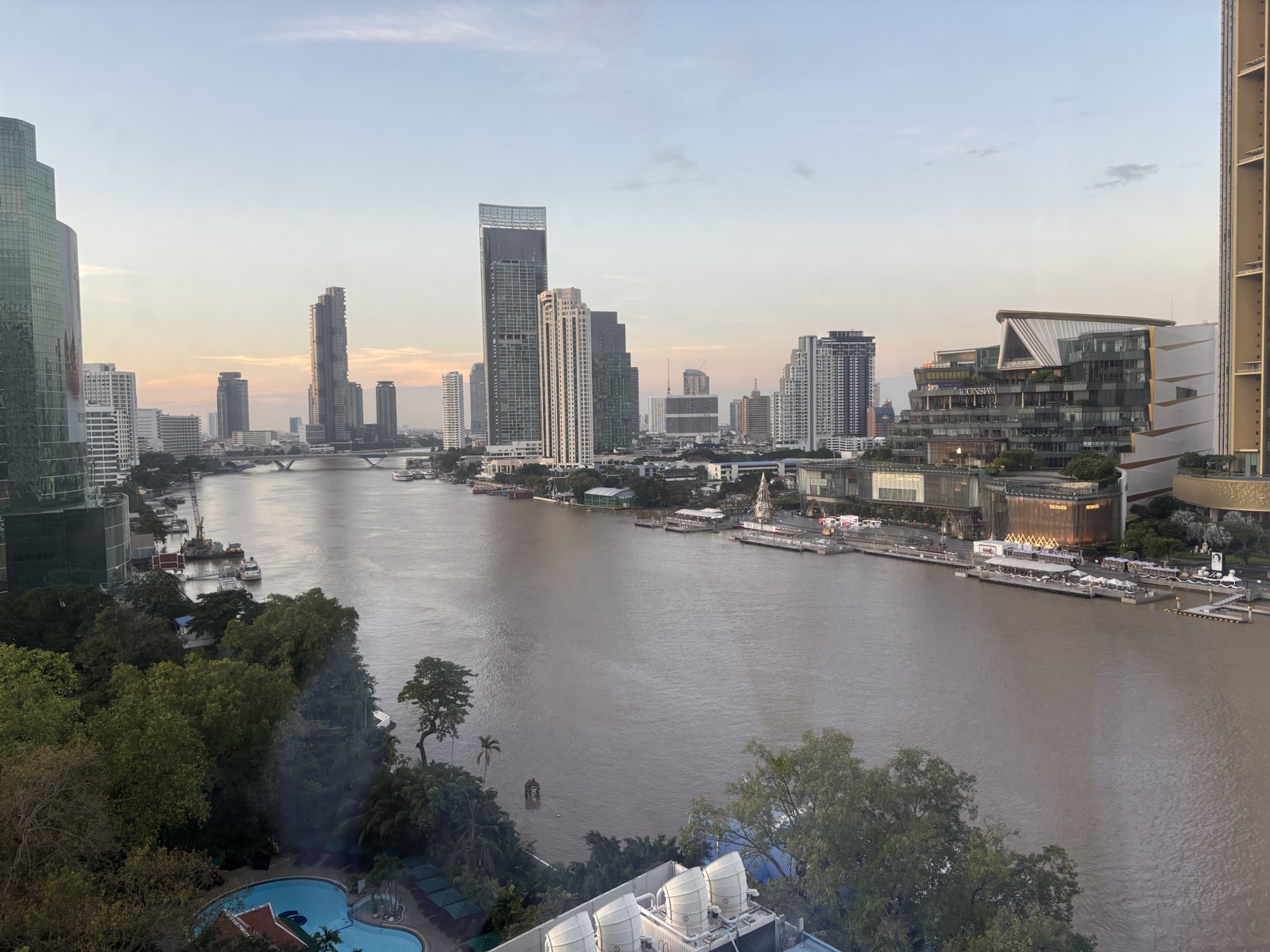 【50代母と20代娘のバンコク旅行】ロイヤルオーキッドシェラトンバンコク宿泊