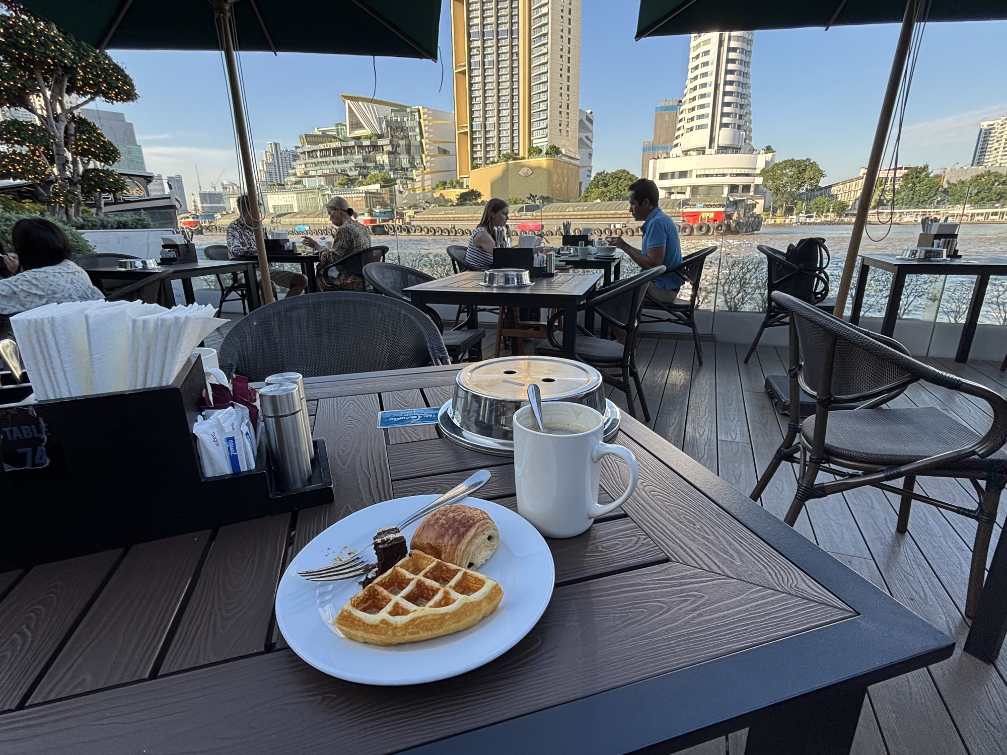 【50代母と20代娘のバンコク旅行】ロイヤルオーキッドシェラトンバンコク宿泊